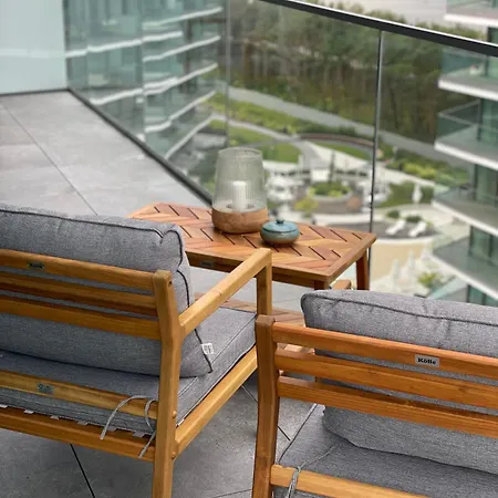 Wave Apartment *