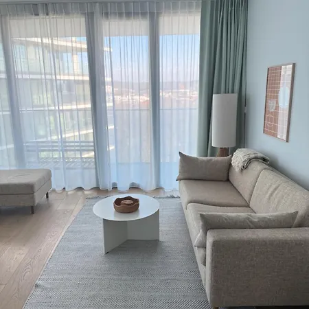 Wave Apartment *