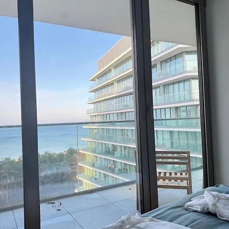 Apartment Wave